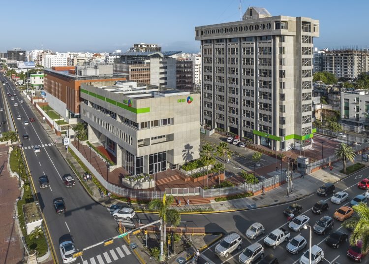 BHD y Adoexpo firman alianza para potenciar a exportadores nacionales