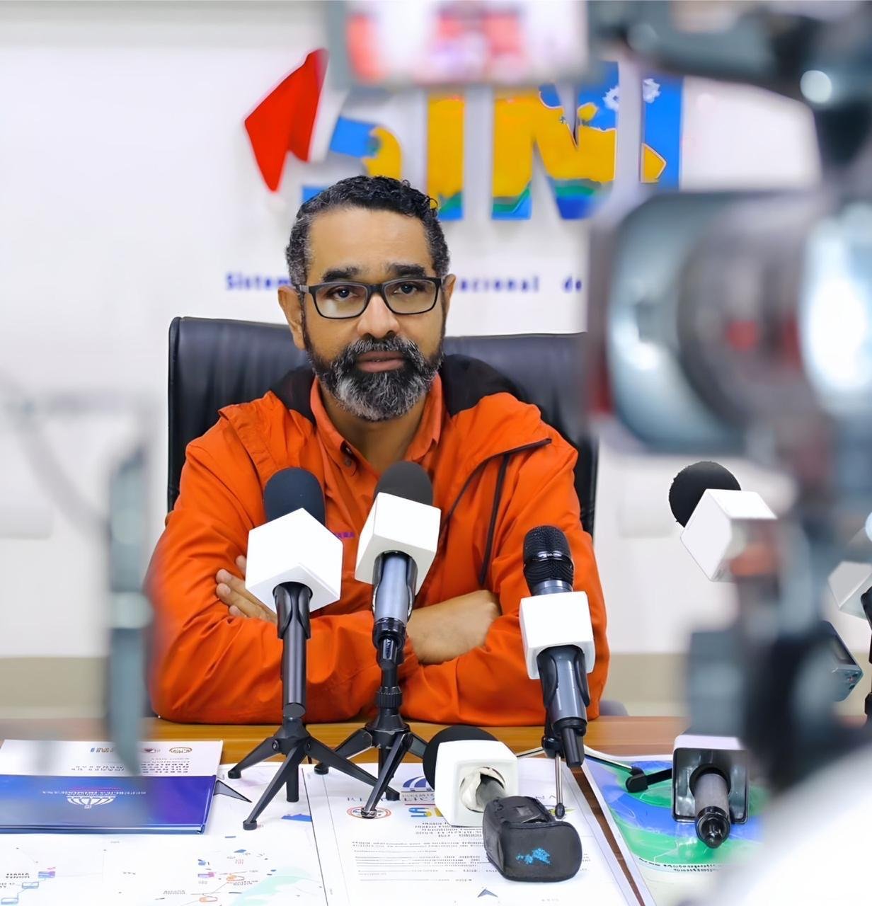 Defensa Civil responde a situaciones por lluvias en varias provincias del país