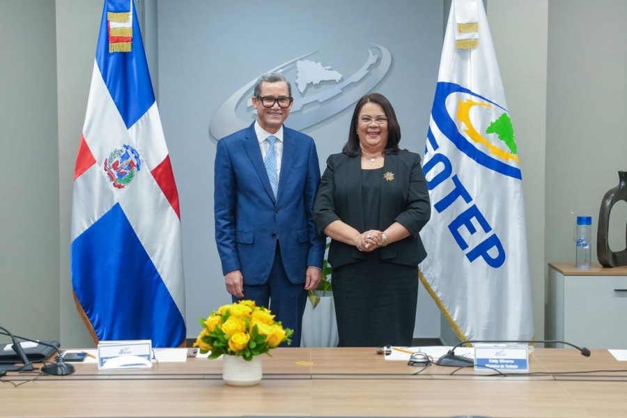 Maira Morla Pineda toma posesión como directora general del INFOTEP