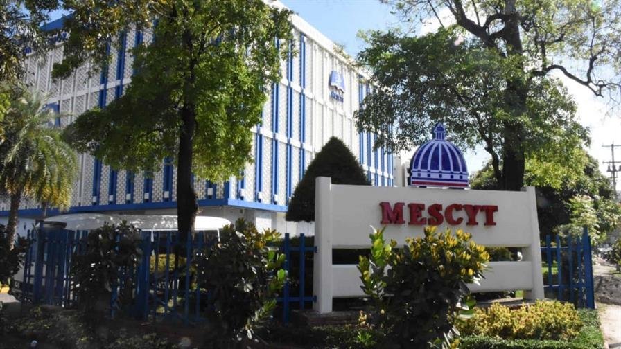 Mescyt abre convocatoria para Becas Nacionales 2026 con prioridad en áreas Steam