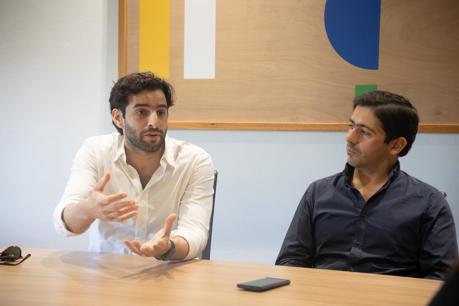 Félix Pago impulsa el envío de remesas por WhatsApp y transforma el modelo tradicional