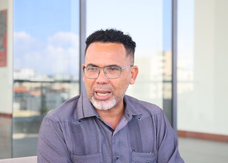 Choferes descartan aumento del pasaje ante alza del petróleo