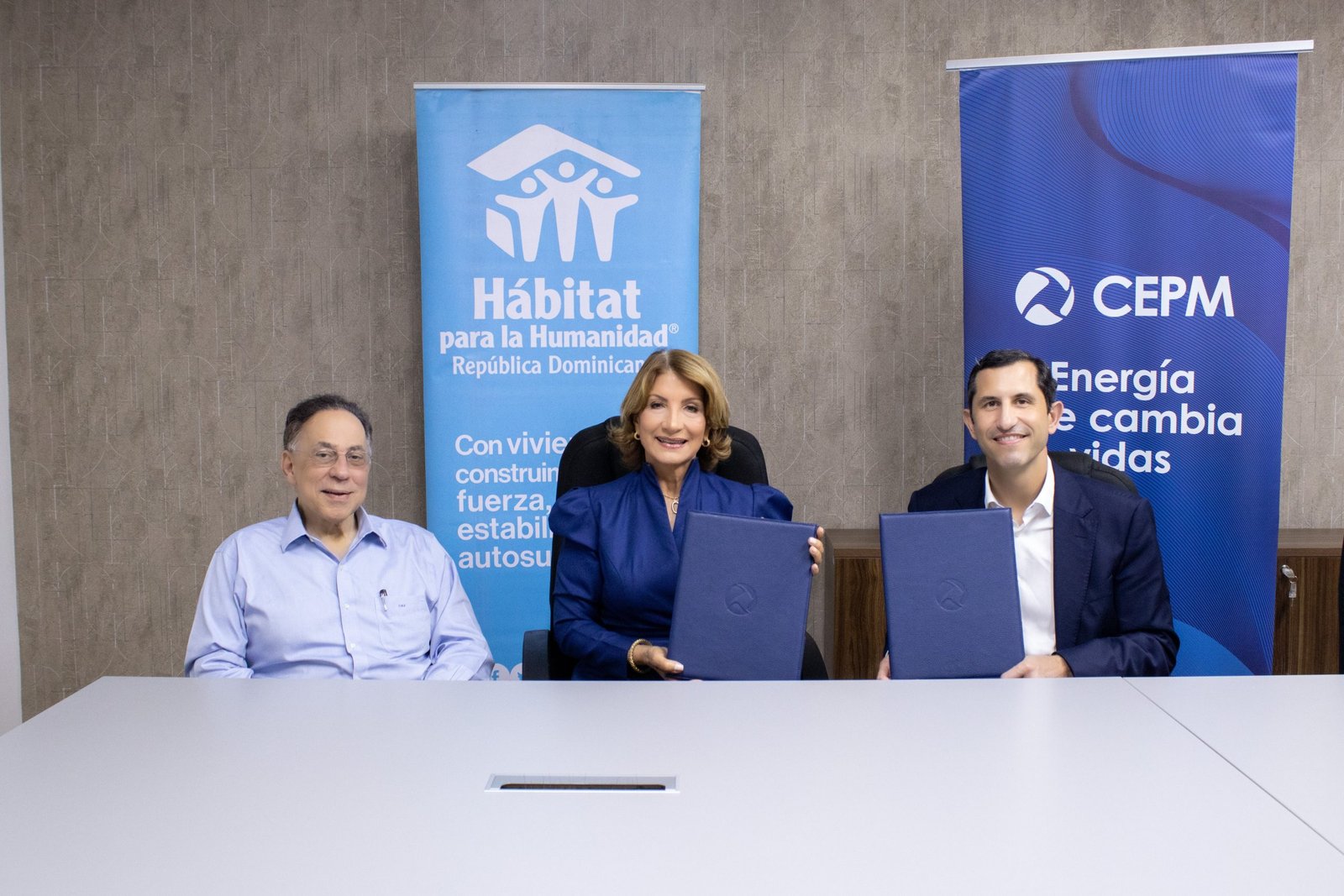 CEPM y Hábitat impulsan programa para mejorar viviendas en el Este del país