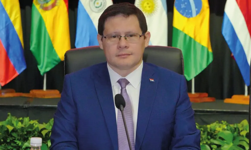 Paraguay presenta modelo de modernización tributaria ante expertos dominicanos