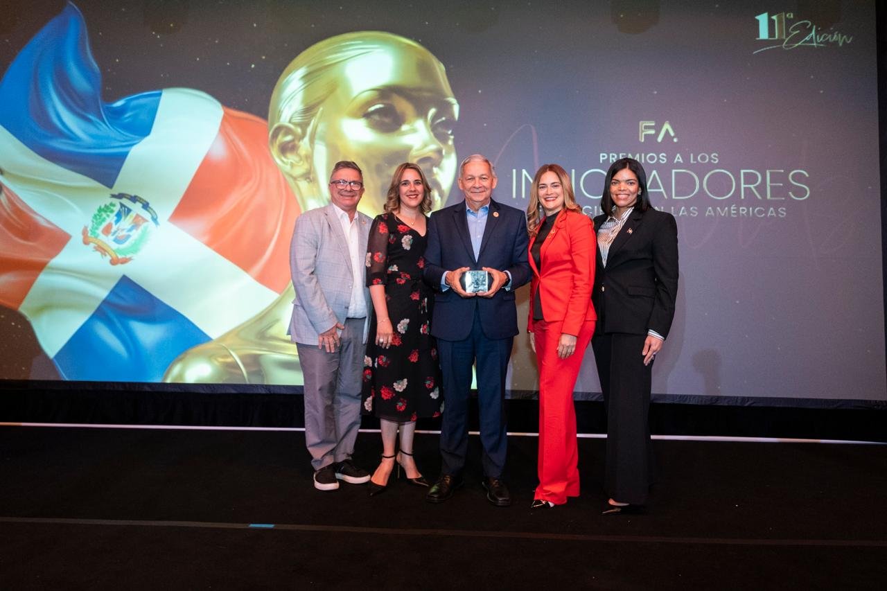 BANFONDESA gana premio internacional por innovación sostenible y liderazgo financiero