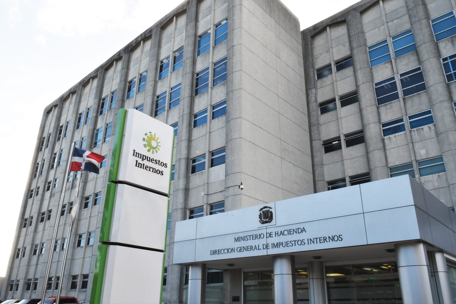 DGII llama a contribuyentes a acogerse a la facturación electrónica antes del 15 de mayo