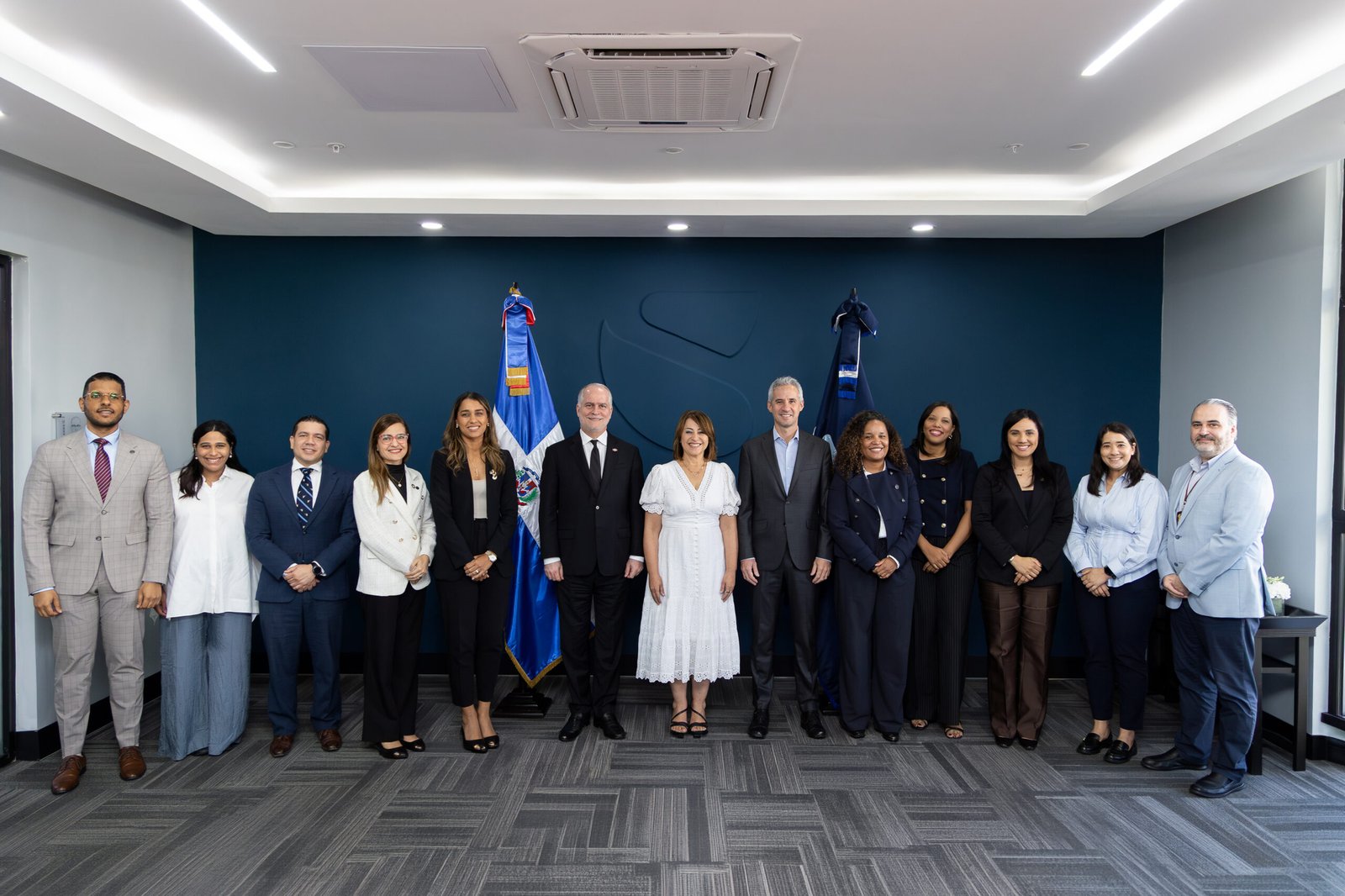 Republica Dominicana marca un hito regional en inclusión financiera