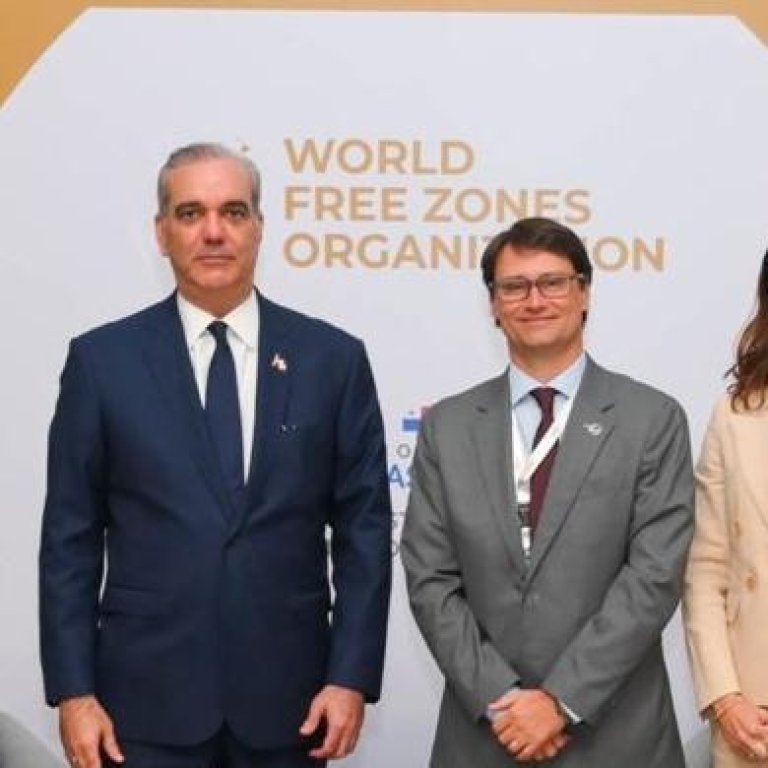 Gobierno y DP World anuncian inversión de US$100 millones para ampliar plataforma logística