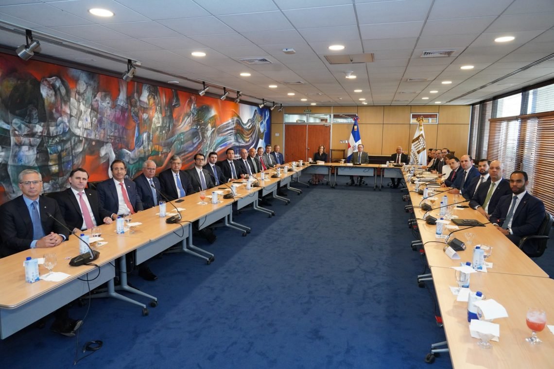 Banco Central analiza perspectivas económicas ante incertidumbre global