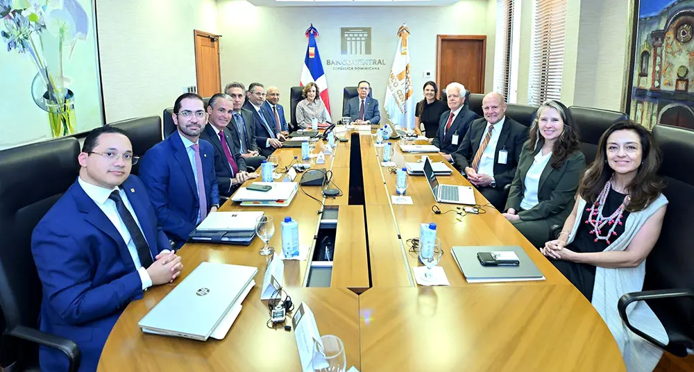 Banco Central y Tesoro de EE.UU. exploran nuevas iniciativas para impulsar inclusión financiera