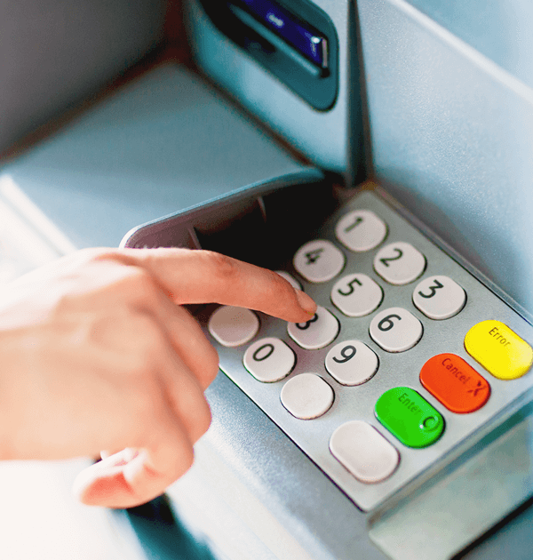 Experta advierte aumento del riesgo de fraude digital en sistema financiero dominicano