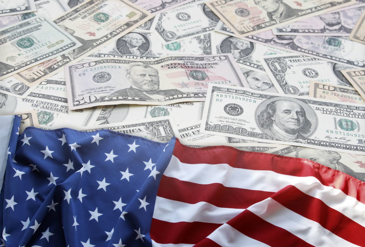 Economía de Estados Unidos pierde impulso en el primer trimestre