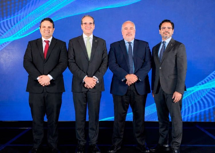 Peso dominicano cerraría 2026 con depreciación moderada