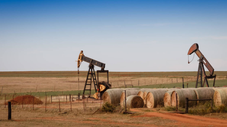 Petróleo de Texas sube más de 3 % tras rechazo de Donald Trump a propuesta de paz iraní