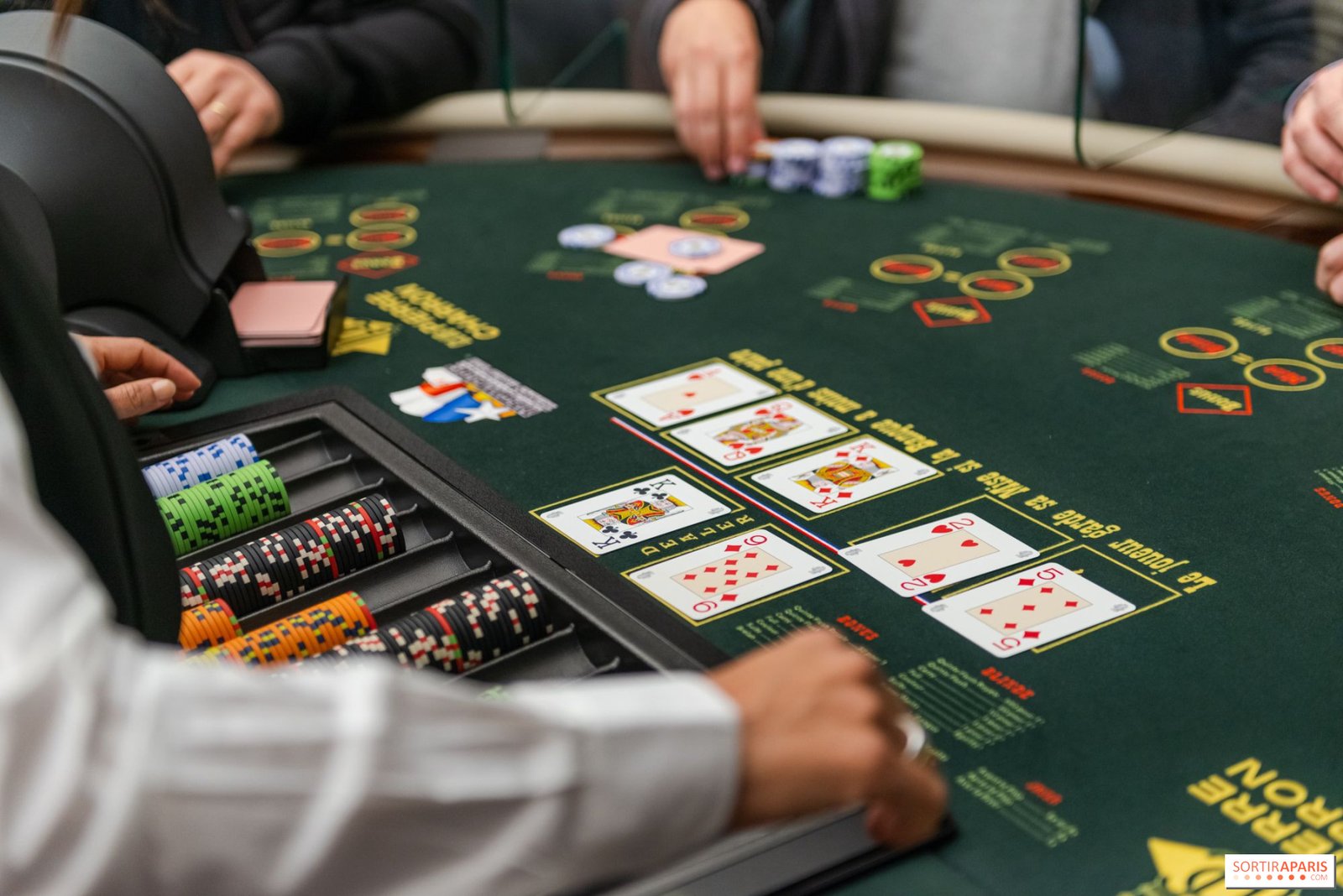 Gobierno propone aumentos a impuestos de casinos y bancas de apuestas