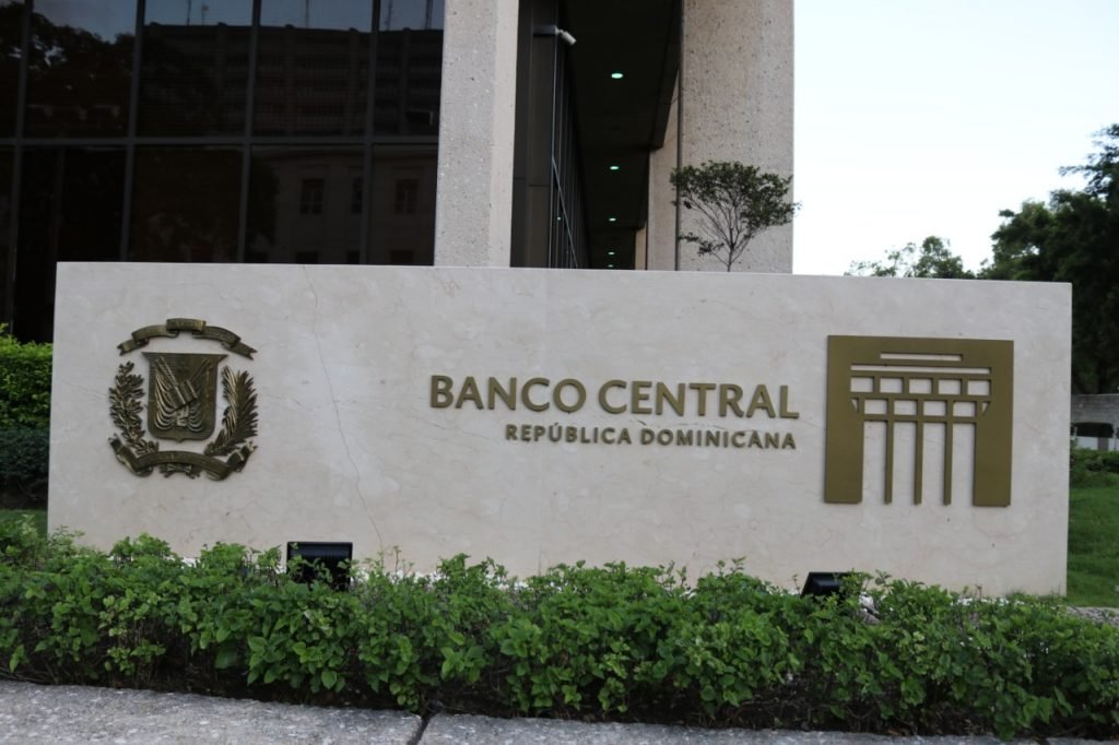 Banco Central anuncia circulación de nuevos billetes de RD$500, RD$100 y RD$50