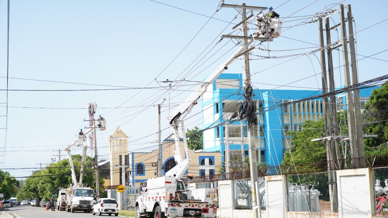 Edesur ejecuta plan de construcción de circuitos y adecuación de redes en el Gran Santo Domingo y el Sur
