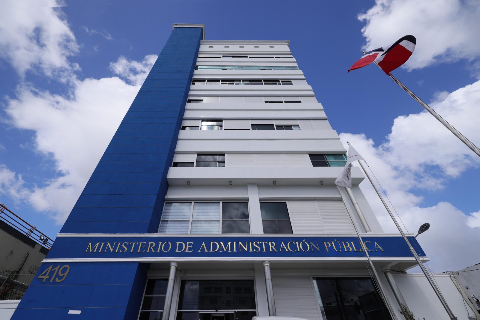 Poder Ejecutivo reglamentará estrategia para convertir servicios públicos en proactivos
