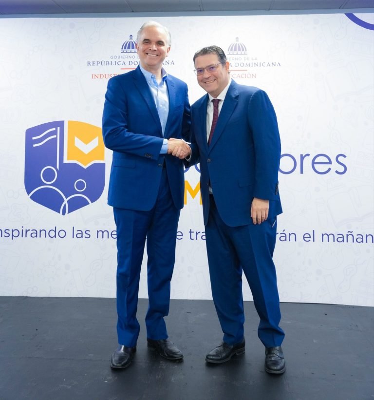 MICM y Educación lanzan el programa “Embajadores STEM” para impulsar el talento joven