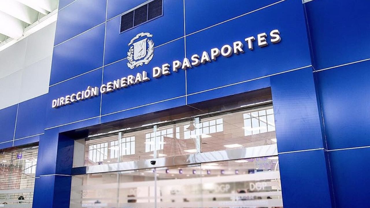 El pasaporte electrónico elimina el registro previo para pase automático por Migración