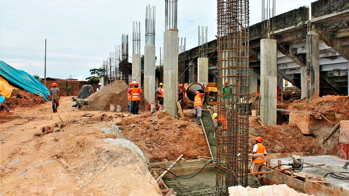 Gobierno aprueba aumento de 20 % al salario mínimo de la construcción