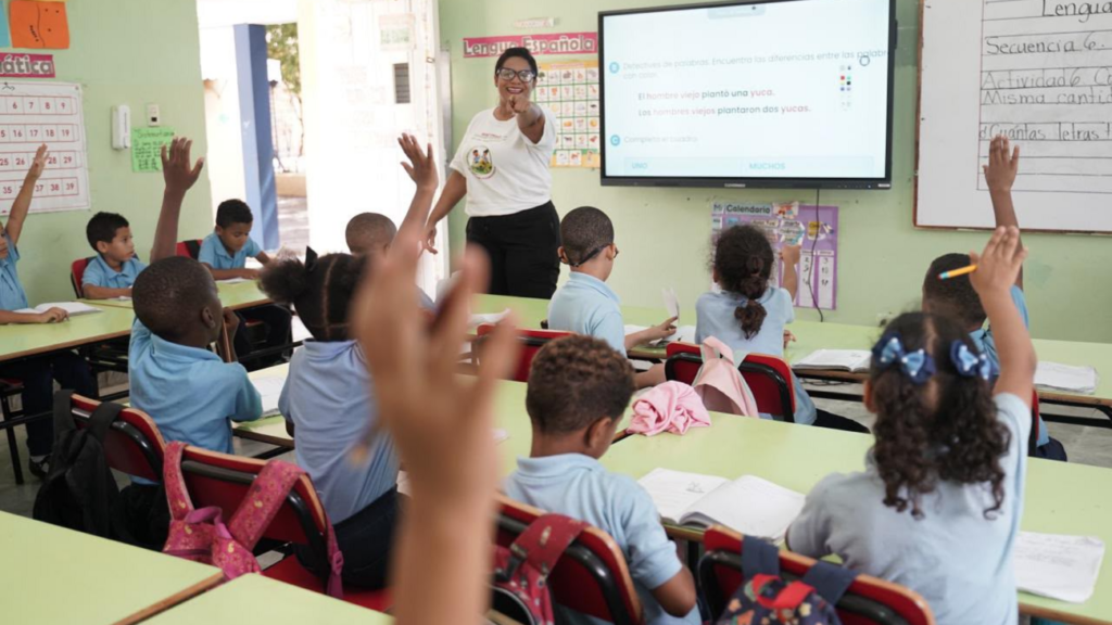 Minerd garantiza cobertura del 100 % de docentes para el año escolar 2026-2027