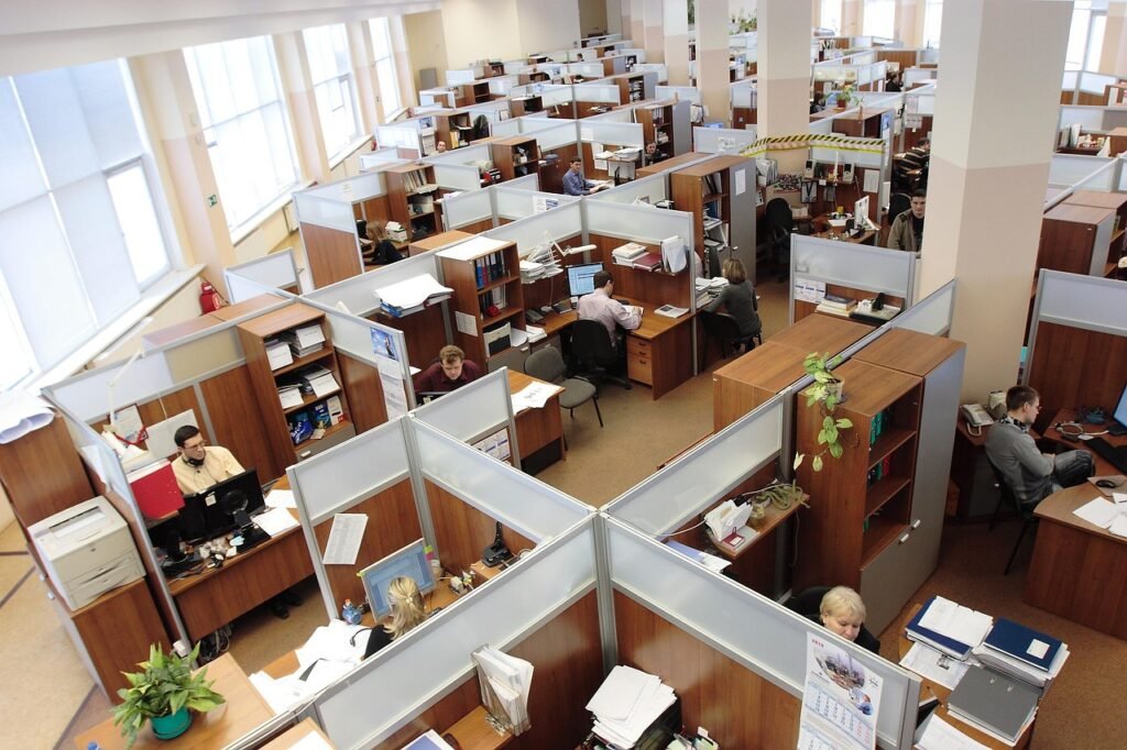 Empleo formal alcanza su nivel más alto en décadas impulsado por mujeres y jóvenes