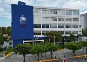 El Ministerio de Trabajo aprueba un incremento salarial del 25 % para operadores de maquinaria agrícola